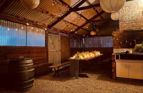 Chiltern Apartment | Willuna Farm Stay