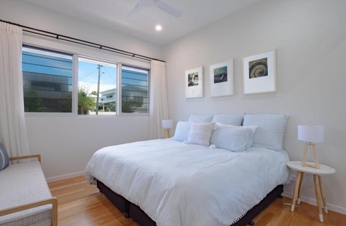 Dicky Beach House | Wilson Ave Unit 2, 16
