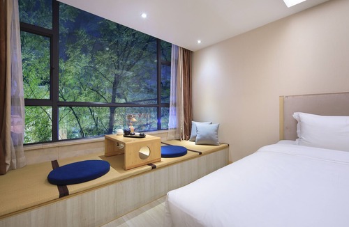Xiufeng Hotel | Wing Hotel Guilin- Pedestrian Street