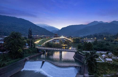 Emeishan Hotel | Wingate by Wyndham Emeishan Scenic Spot