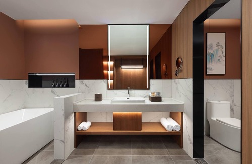 Baoding Hotel | Wingate By Wyndham Puer Tea Horse Ancient Town