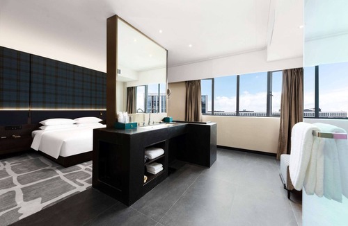 Hongshan Hotel | Wingate By Wyndham Wuhan Optics Valley
