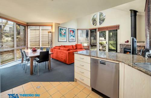Thredbo Ski Chalet | Wintergreen 7