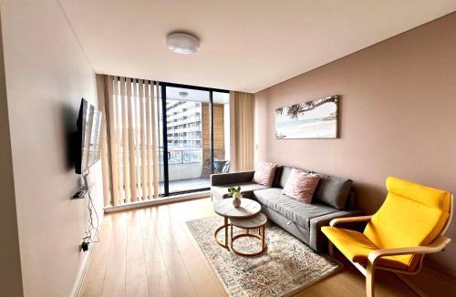 Wolli Creek Apartment | Wolli Creek Entire 2-Bedroom apartment with 2 bathrooms