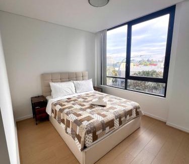 Wolli Creek Apartment | Wolli Creek Entire 2-Bedroom apartment with 2 bathrooms