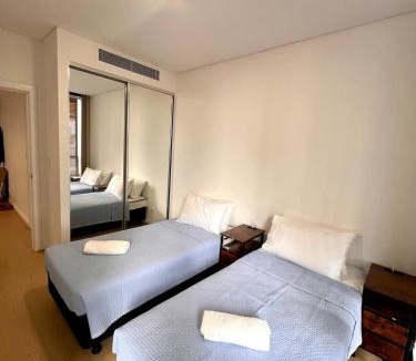 Wolli Creek Apartment | Wolli Creek Entire 2-Bedroom apartment with 2 bathrooms