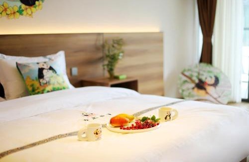 Wenchuan Hotel | Wolong Yunshang Four Seasons Panda Inn