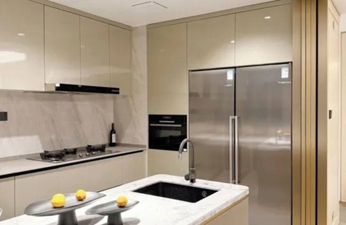Yuzhong Apartment | Wonderful 4-bedroom apartment with AC in vibrant 重庆