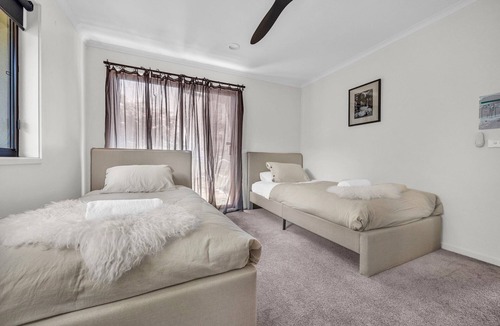 Merimbula Hotel | Woolpack Inn: Merimbula