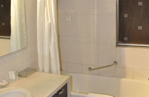 Xinghualing Qu Hotel | World Trade Hotel