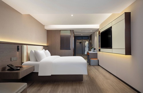 Lixia District Hotel | WorldHotel Quancheng Sqr Kuanholi Branch