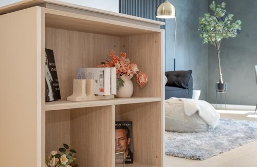 Moonee Ponds Apartment | WOW Self-Contained Apartment on Hall