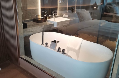 Jinzhou District Hotel | Wyndham Dalian Jinpu
