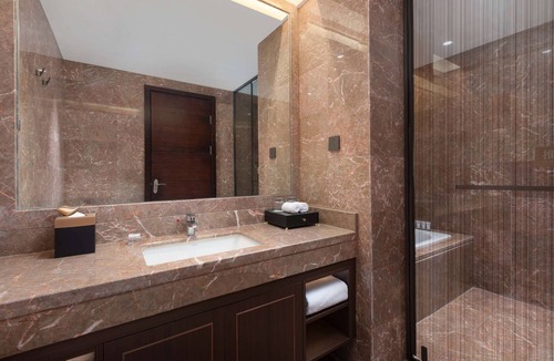 Qianjiang Hotel | Wyndham Garden Qianjiang Downtown