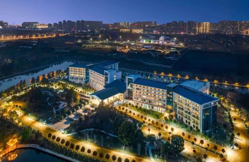 Qianjiang Hotel | Wyndham Garden Qianjiang Downtown