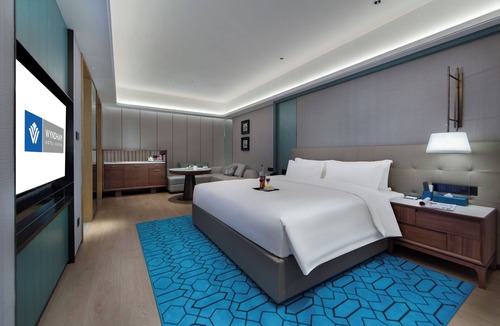 Fenghuang Hotel | Wyndham Grand Plaza Royale Hot Springs Fenghuang