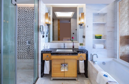Xishan Hotel | Wyndham Grand Plaza Royale Colorful Yunnan Kunming