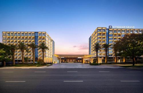 Tengchong Hotel | Wyndham Grand Tengchong Hot Spring