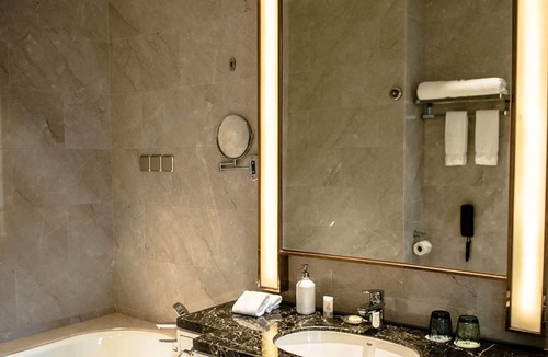 Qujiang New District Hotel | Wyndham Grand Xian Residence