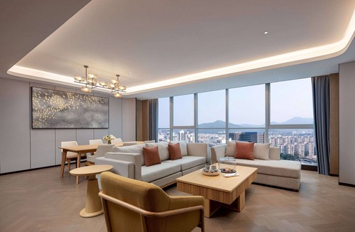 Baiyun Hotel | Wyndham Guangzhou Baiyun Mountain