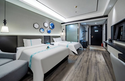 Baiyun Hotel | XANA Lite Hotel International Guangzhou Baiyun Railway Station Sanyuanli Branch - Free Deliver Service to Canton Fair Complex During Canton Fair Period
