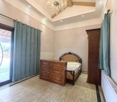 Baoshan Villa | Xiannv Mountain House