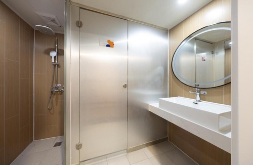 Haidian Hotel | Xiaobai Youth Hotel (Qinghe Xiaoyingqiao Subway Station)