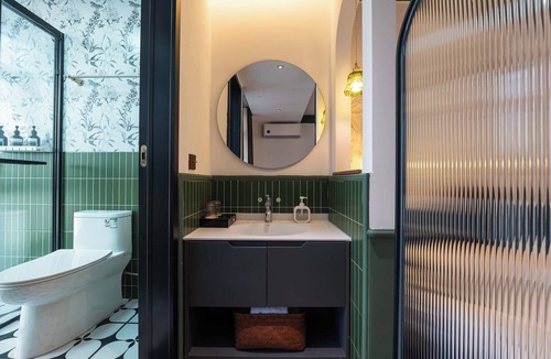 Nanming District Hotel | Xigaodi Art Homestay Hotel