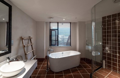 Ximeng Va Autonomous County Hotel | Ximeng Xikang Wellness & Resorts