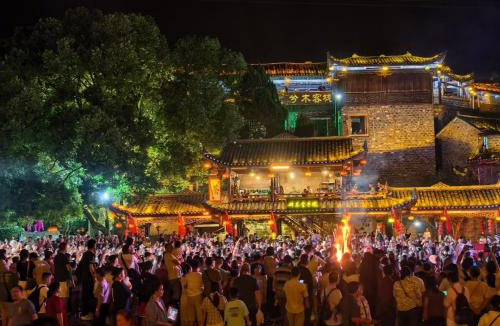 Xiangxi Hotel | Ximu Hotel Furong Town Waterfall Branch 高铁免费接站或送站一次