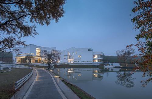 Shangyu Hotel | Xinchi Sakura Valley Resort