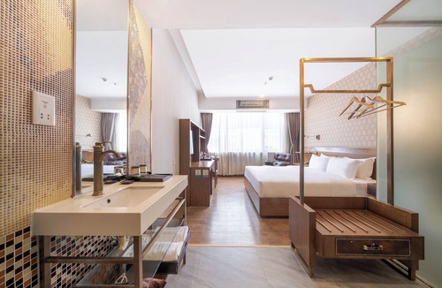 Baiyun Hotel | Xingyi Chain Hotel Jiangxia Metro Station