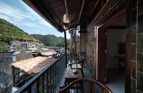 Fenghuang House | Xinsu Courtyard View GuestHouse