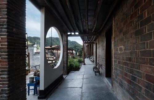 Fenghuang House | Xinsu Courtyard View GuestHouse