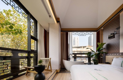 Chengdu City Centre Hotel | XISHU GARDEN INN