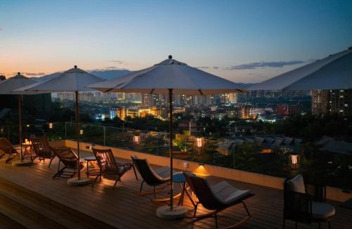 Yunjinghong House | Xishuangbanna Jinghong Suyin Banshan Panoramic Villa B&B