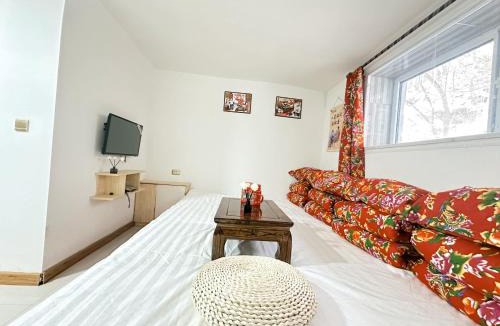 Wuchang Bed & Breakfast | Xuegu Nannan B&B
