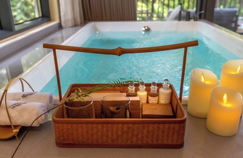 Huaxi Hotel | Xunmiri Qinin Villa
