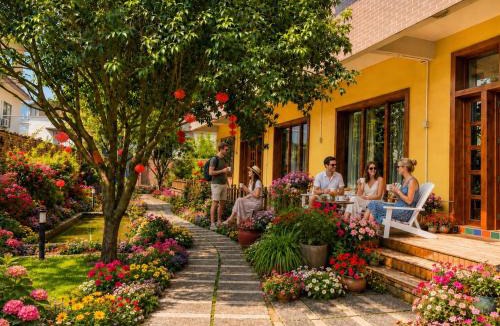 Yangshuo Hostel | Yangshuo Eden's Social Guesthouse - cozy garden courtyard & fresh craft coffee & night beers & outdoor activities