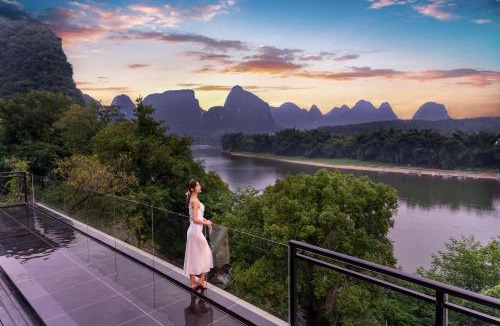 Liu Sanjie Scenic Area Hotel | Yangshuo Gallery Resort-River View, Sunset,Cafe,Karast Mount,Ten-Mile Gallery,Free Laundry,Travel Guide,Book Tickets in Advance,E-Scooter Service