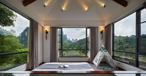 Yangshuo Hotel | Yangshuo Li River Resort
