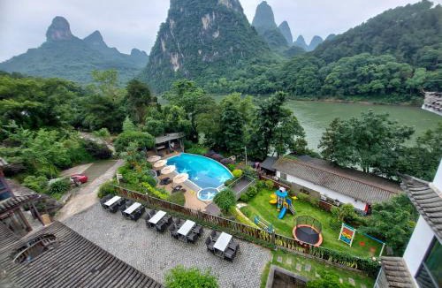 Yangshuo Hotel | Yangshuo Li River Resort