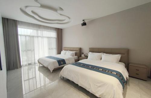 Ten Mile Gallery House | Yangshuo Mountain Villa