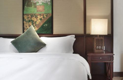 Ten Mile Gallery Hotel | Yangshuo Riverside Resorts Hotel