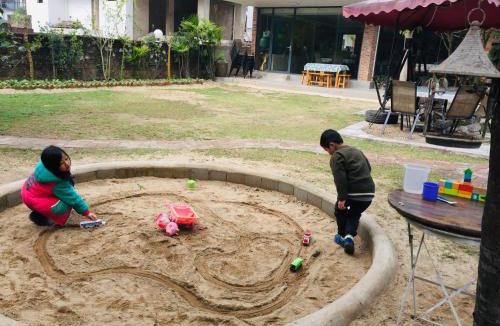 Xingping Ancient Town House | Yangshuo Xingping Our Inn-Near 20 Yuan Background