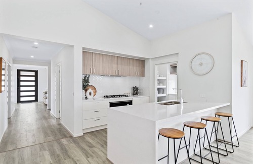 Yarrawonga House | Yarrawonga Getaway, perfect for families and large groups!