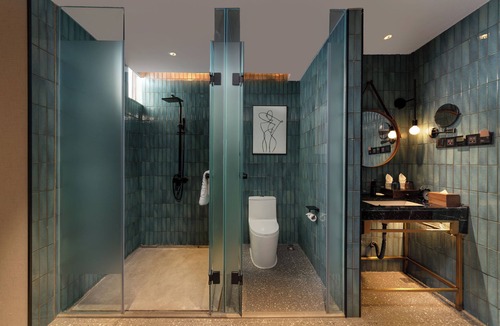 Liwan Hotel | Yat hotel