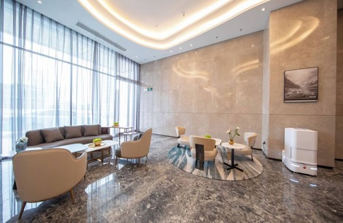 Longhua District Hotel | YatuoHotel Shenzhen MissionHills NewPark
