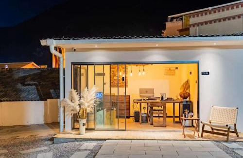 Jiuzhaigou Bed & Breakfast | Ye-Mood Hotel