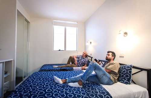 Sullivan's Cove Hostel | YHA Hobart Central